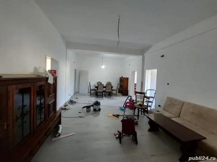 Apartament cu 3 camere în Orăștie