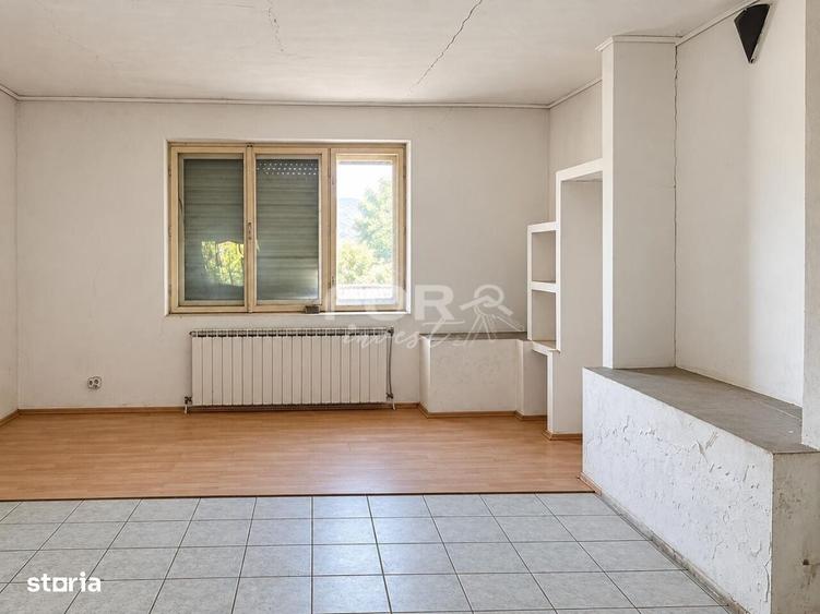 Casă cu 4 camere cu Teren 520 Mp în Central
