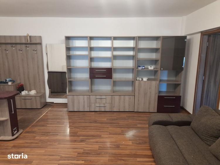 Apartament cu 2 camere în Micro 6