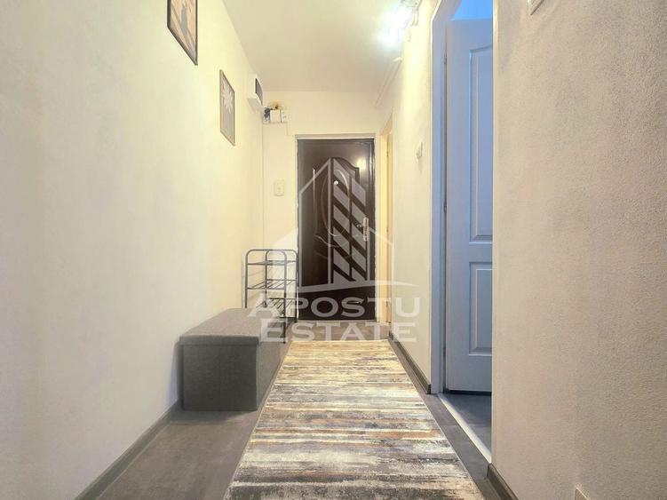 Apartament cu 2 camere semidecomandat în Micălaca