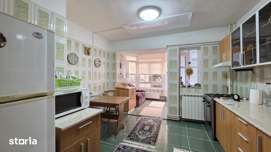Apartament cu 3 camere în Central