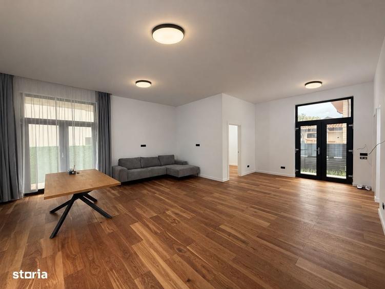Casă cu 4 camere în Odăile