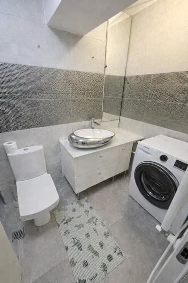 Apartament 3 camere bdul Unirii, bloc monolit 1996, Pta Alba Iulia, vedere mixta - 10