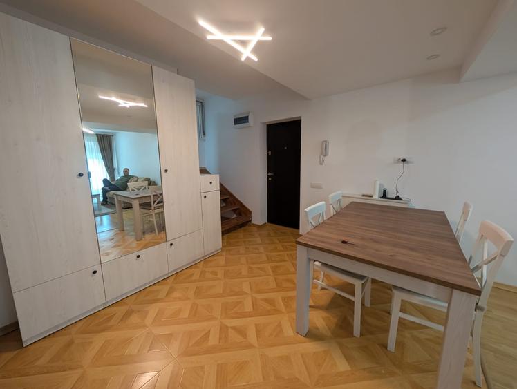 Apartament cu 2 camere semidecomandat în Victoriei