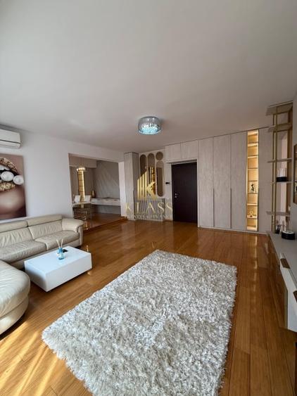 Apartament cu 3 camere, mobilat în Nord