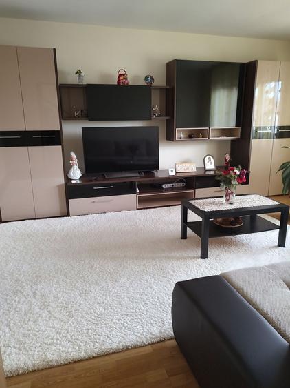 Casă cu 4 camere cu Teren 362 Mp în Malu Mare