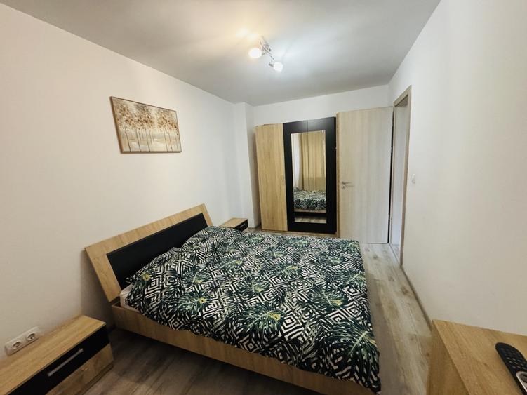 Apartament cu 2 camere decomandat, mobilat în Torontalului