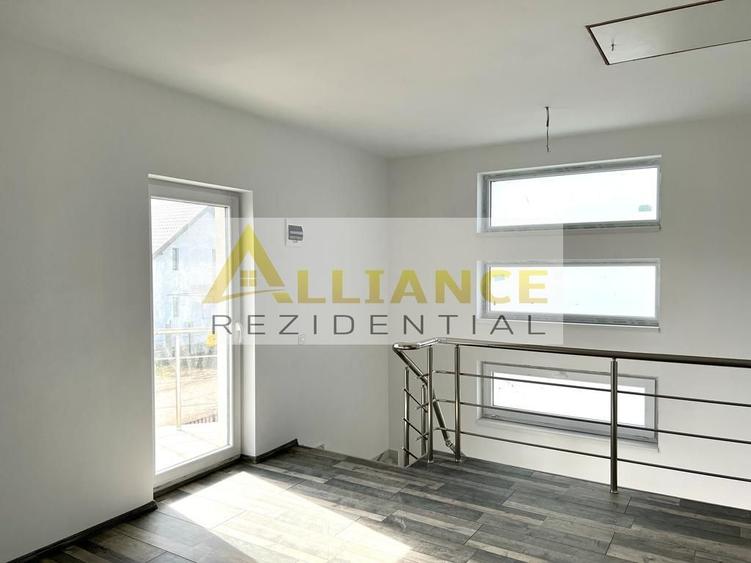 Casă individuală cu 5 camere cu Canalizare în Berceni