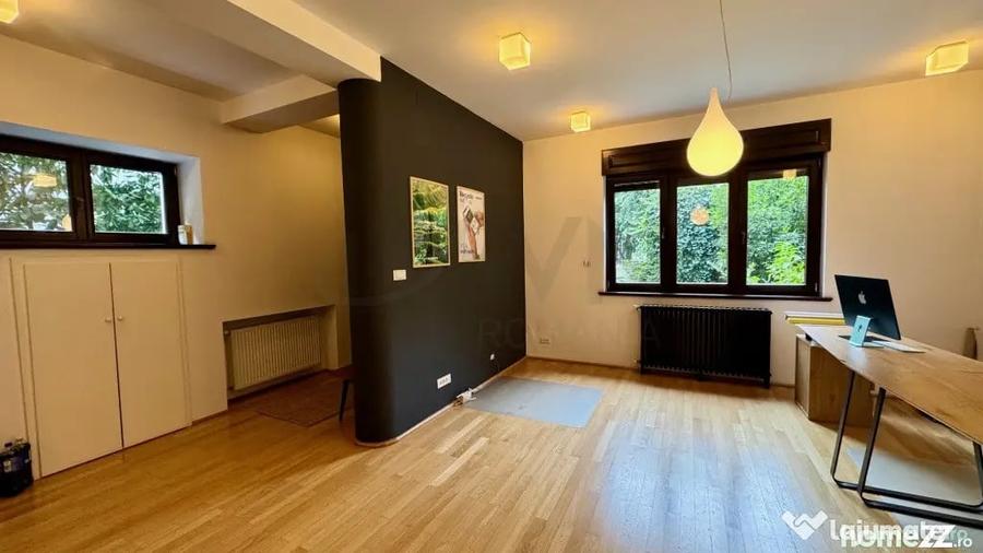 Casă cu 6 camere cu Teren 280 Mp în Calea Călărașilor