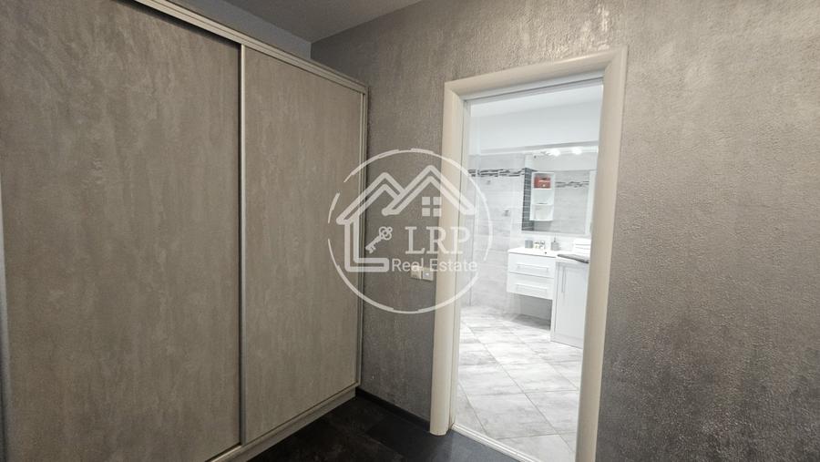 Apartament cu 2 camere semidecomandat în Uverturii