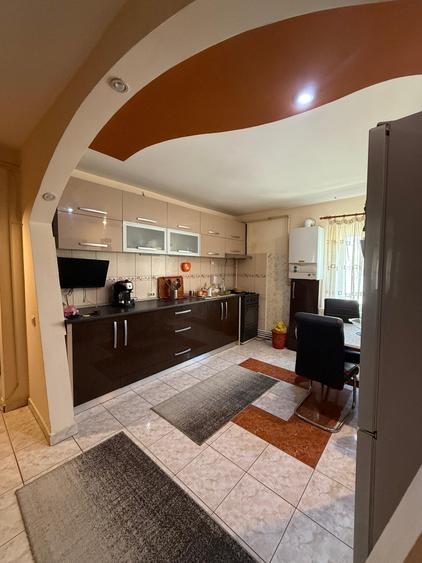 Apartament de vanzare - 5