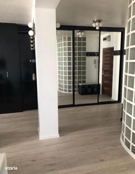 Apartament cu 3 camere în Ultracentral