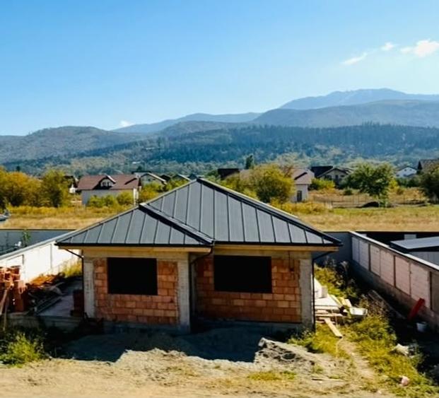 Casă individuală cu 3 camere cu Teren 429 Mp în Cristian