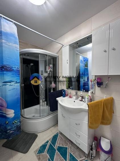 Apartament cu 2 camere decomandat, mobilat în Precista