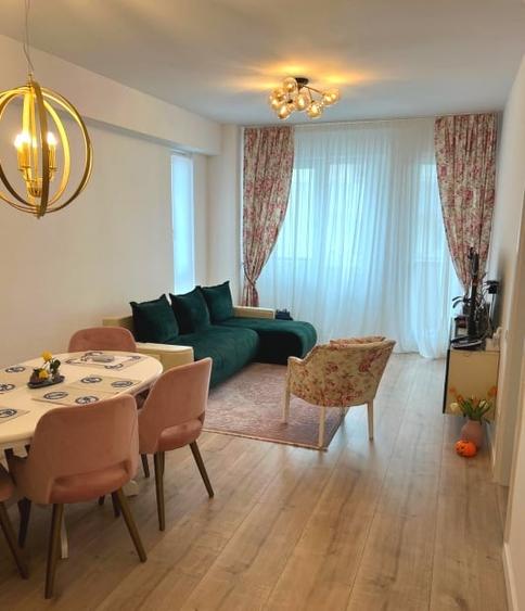 Apartament cu 2 camere semidecomandat, mobilat în Sisești