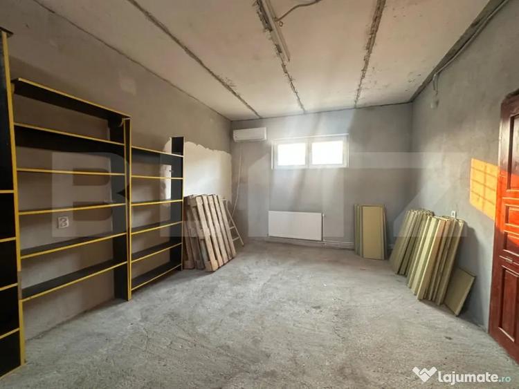 Casă cu 23 camere cu Teren 350 Mp în Central