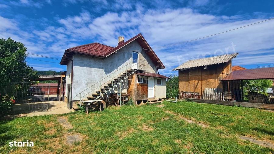 Casă cu 3 camere cu Teren 605 Mp în Albești