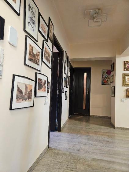 Apartament cu 4 camere semidecomandat, mobilat în Drumul Taberei