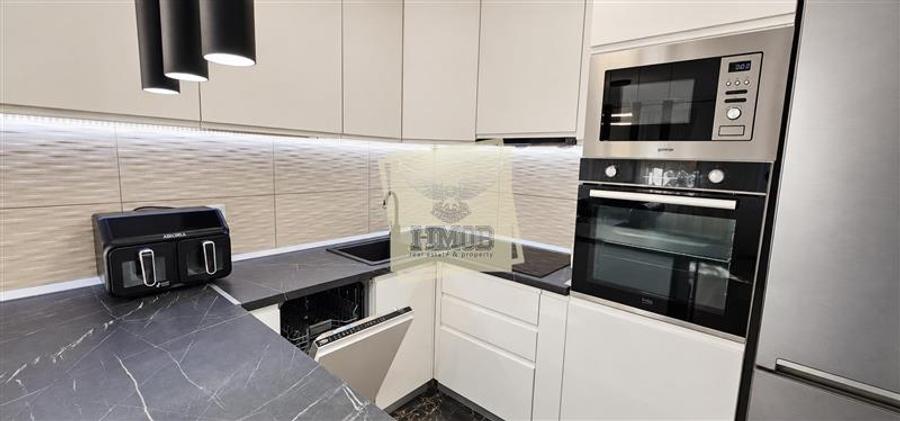 Apartament cu 2 camere semidecomandat, mobilat în Sub Arini