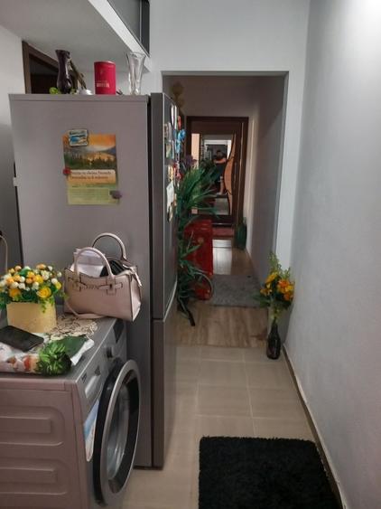 Apartament cu 2 camere decomandat în Preajba Mare