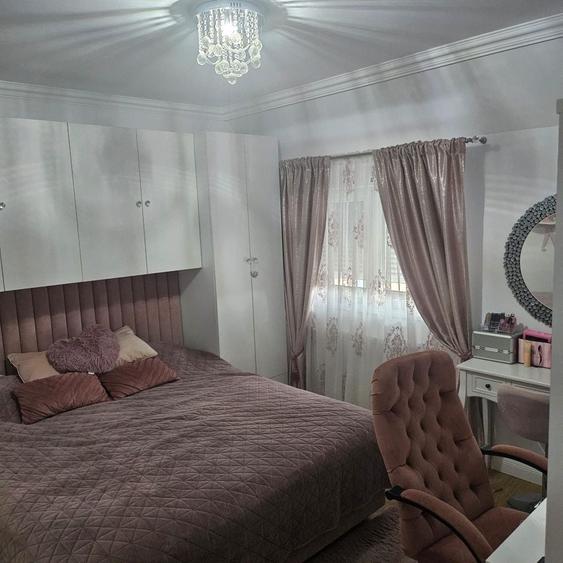 Casă cu 4 camere în Vladimirescu