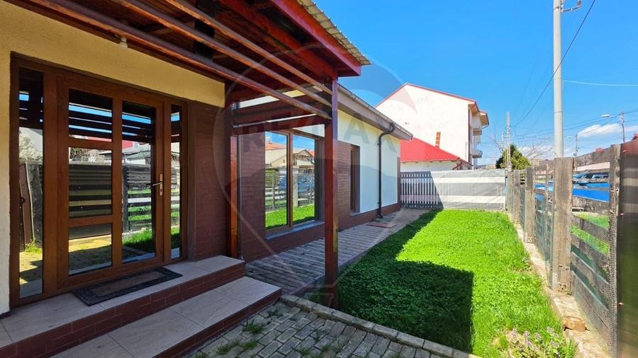 Casă cu 3 camere cu Teren 303 Mp în Central