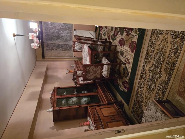 Apartament cu 3 camere semidecomandat în Central