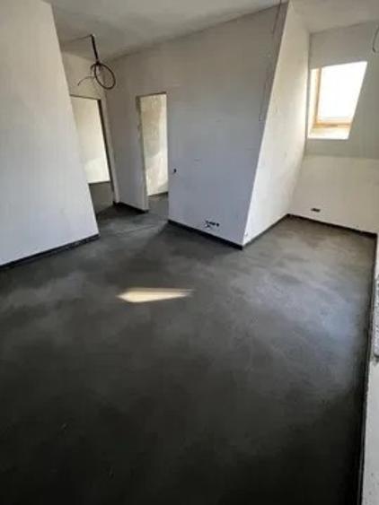Duplex cu 4 camere cu Canalizare în Someșeni
