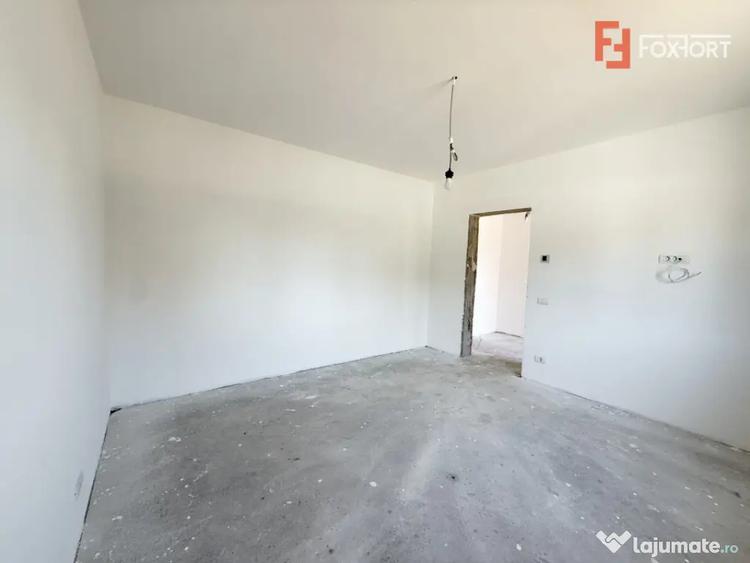 Casă cu 5 camere cu Teren 583 Mp în Săcălaz