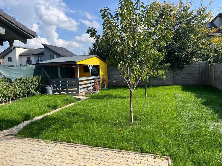 Duplex cu 4 camere cu Canalizare în Dumbrăvița