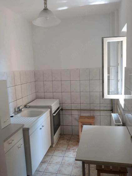 Garsonieră decomandată în Kiriac