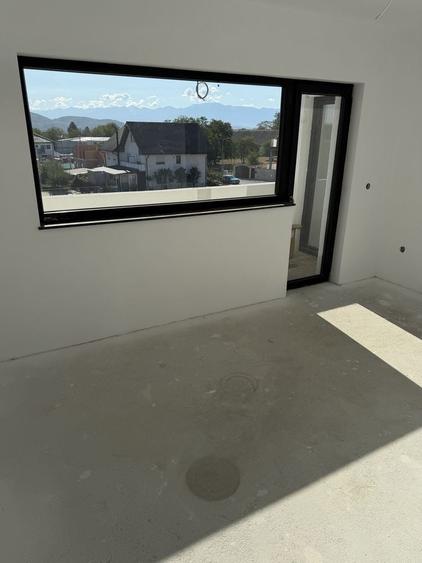 Apartament cu 2 camere decomandat în Șelimbăr