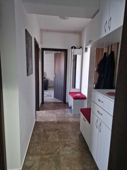 Apartament cu 2 camere decomandat în Berceni