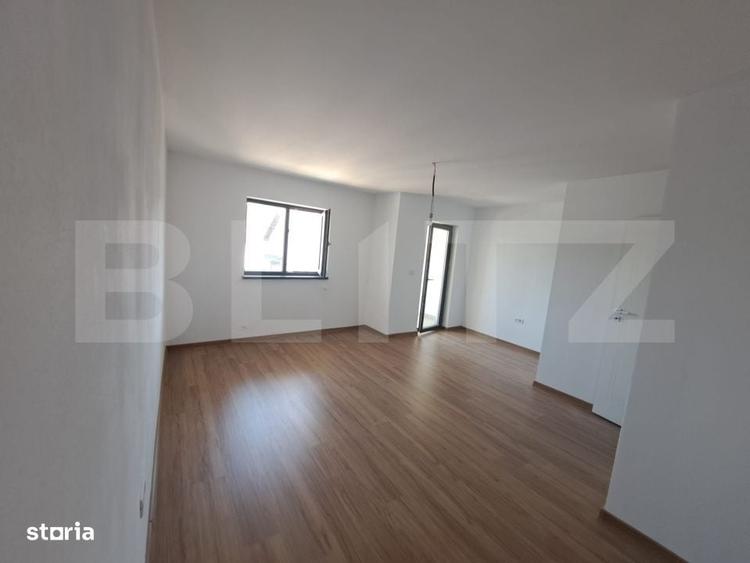 Casă cu 4 camere în Leamna de Jos