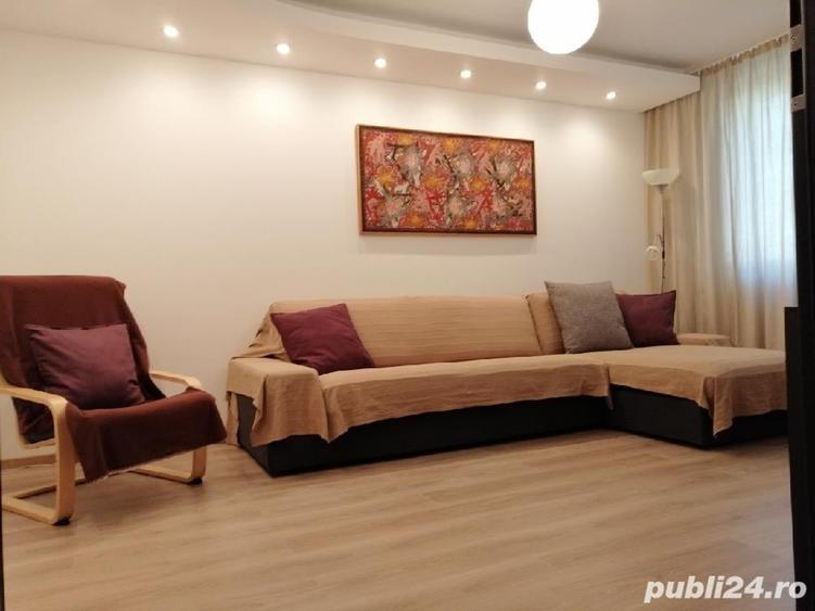 Apartament cu 4 camere decomandat în Apusului