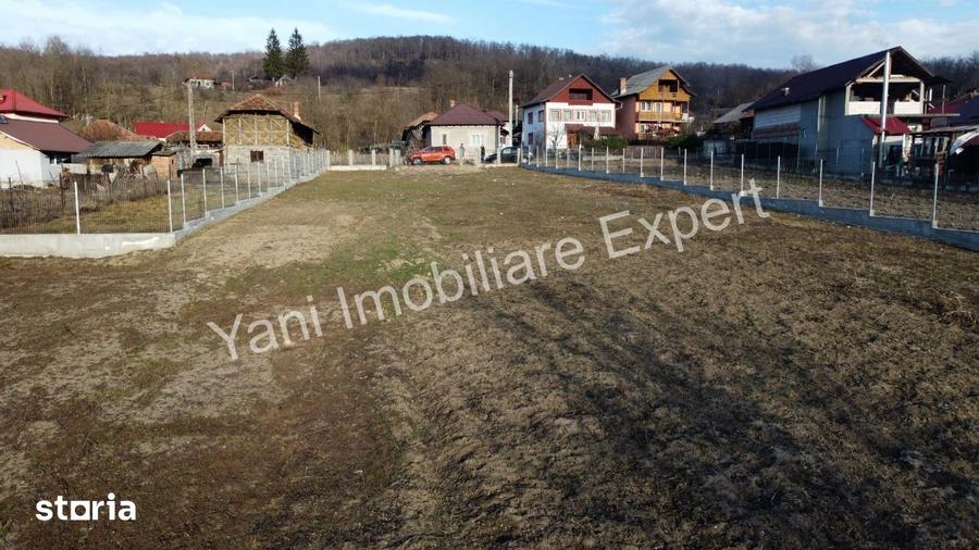 Teren de 1000 mp, în Băiculești