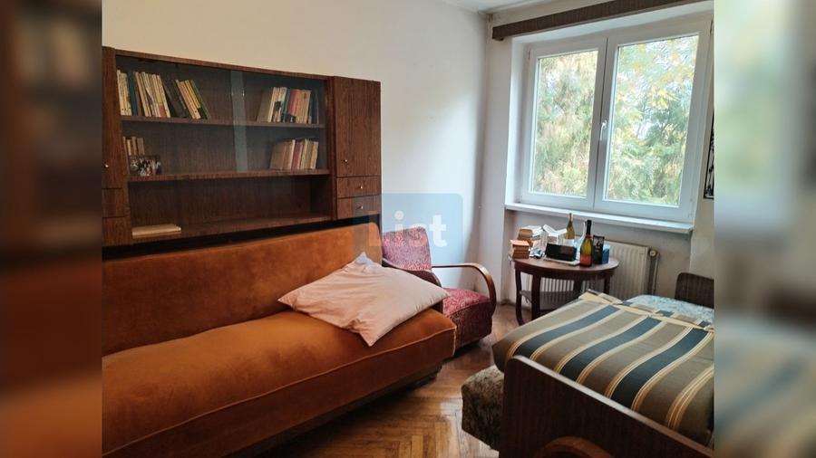 Apartament cu 2 camere semidecomandat, mobilat în Carpați 1