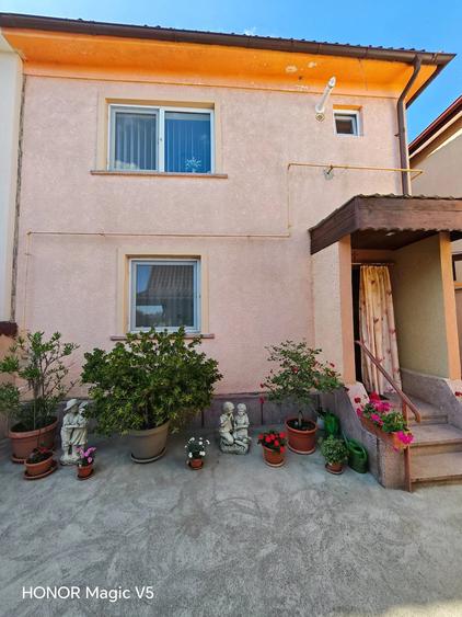 Casă cu Teren 790 Mp în Ghiroda
