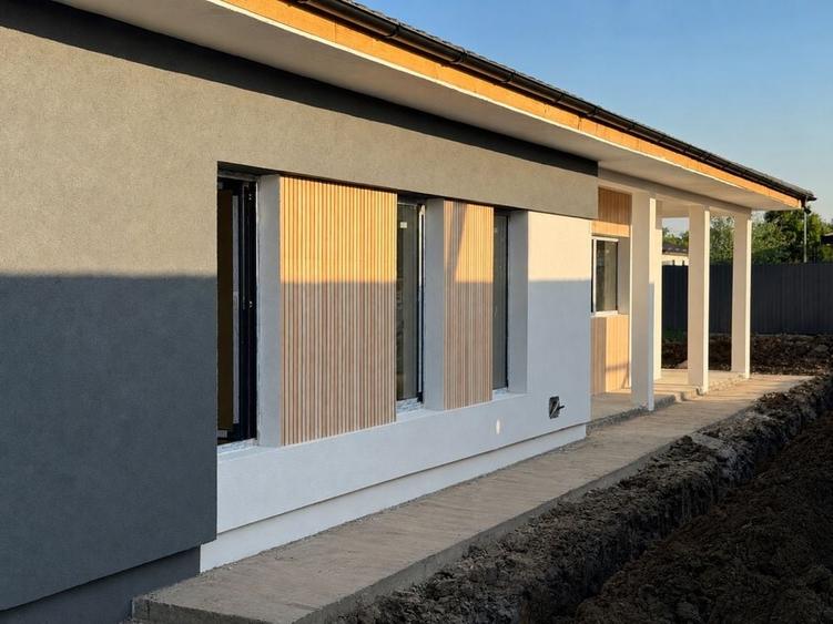 Casă cu 4 camere în Valea Ursului