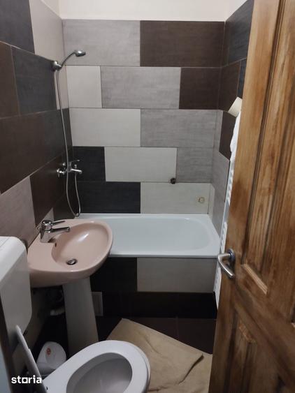 Apartament cu 2 camere semidecomandat în Central