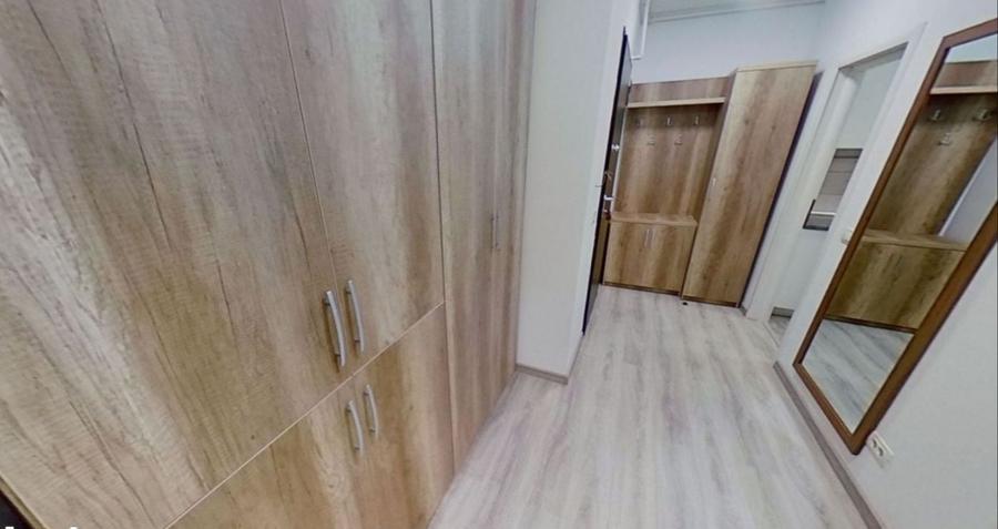 Garsonieră decomandată în Central
