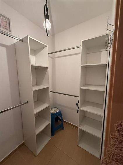 Apartament cu 2 camere decomandat, mobilat în Tractorul