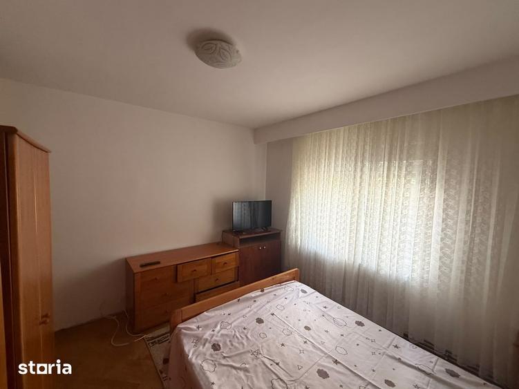Apartament cu 2 camere decomandat, mobilat în Polivalentă