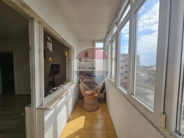 Apartament cu 6 camere decomandat în Central