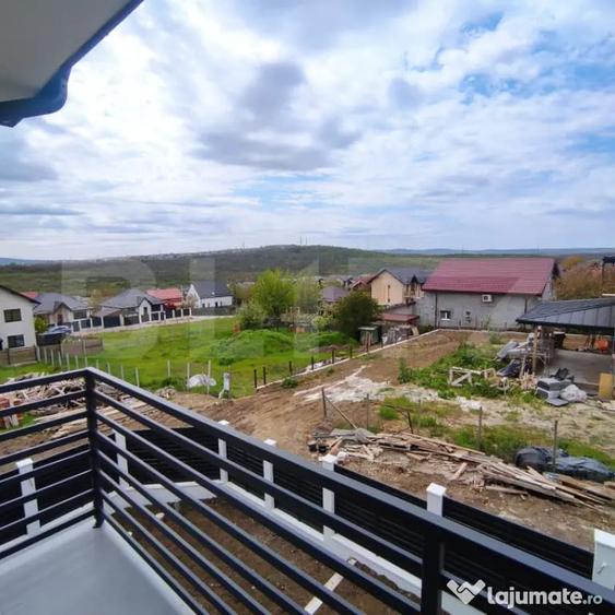 Casă cu 4 camere cu Teren 500 Mp în Valea Adâncă