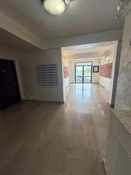 Apartament cu 2 camere decomandat în Tomis Plus