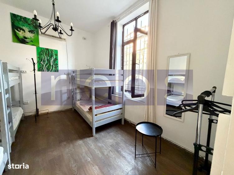 Casă cu 8 camere cu Canalizare în Plevnei
