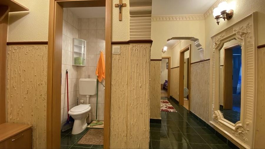 Apartament cu 3 camere decomandat în Faleza Nord