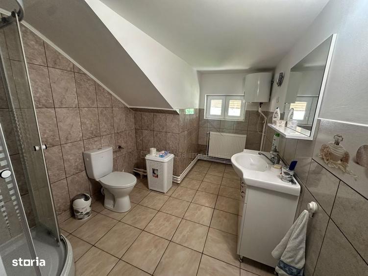 Casa P+1+beci inalt, cu 2 spatii comerciale si 740 mp teren in centrul - 6