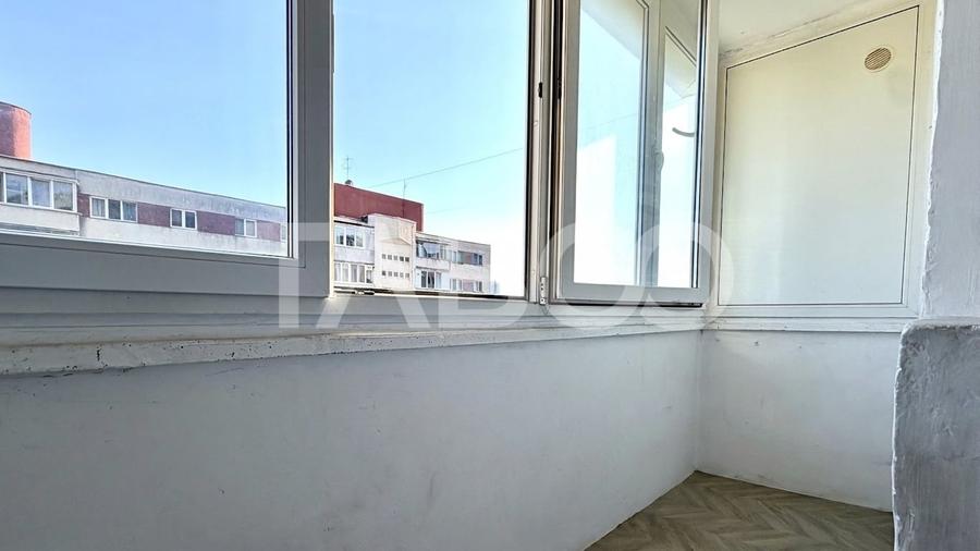 Apartament cu 3 camere semidecomandat, mobilat în Grigorescu
